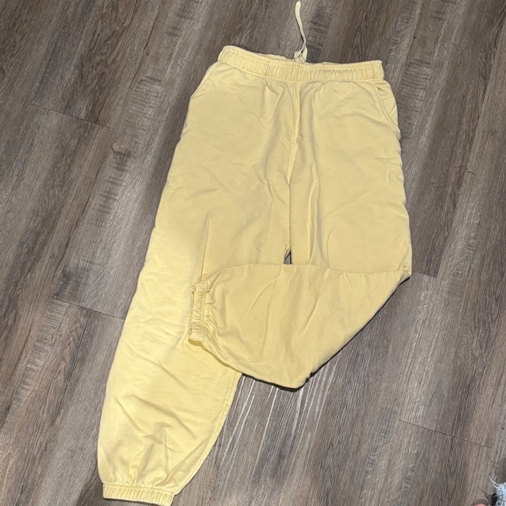 Daily drills yellow sweatpants